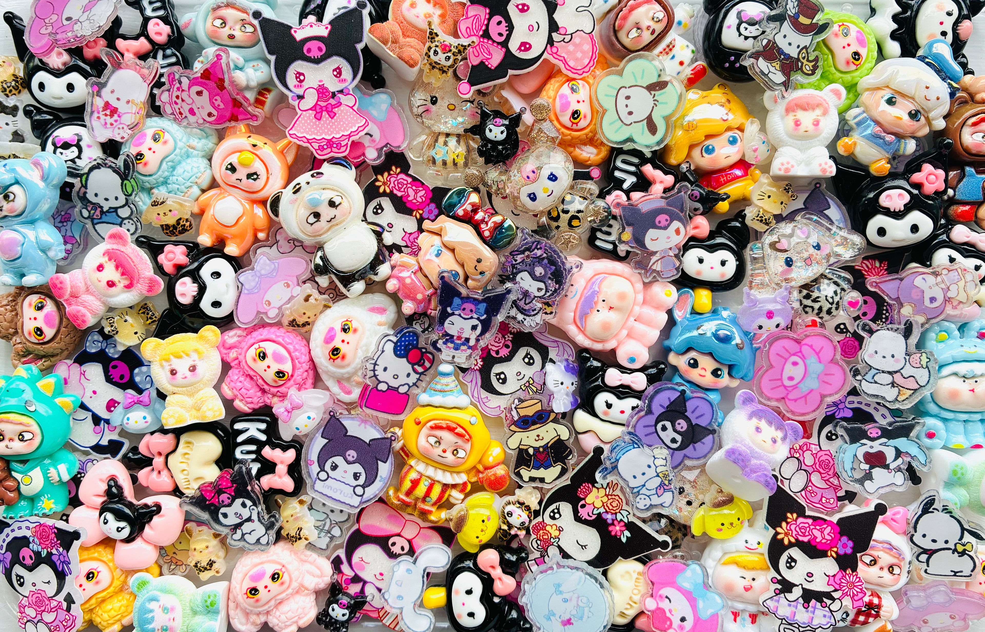 Flat back hello kitty Character Charms