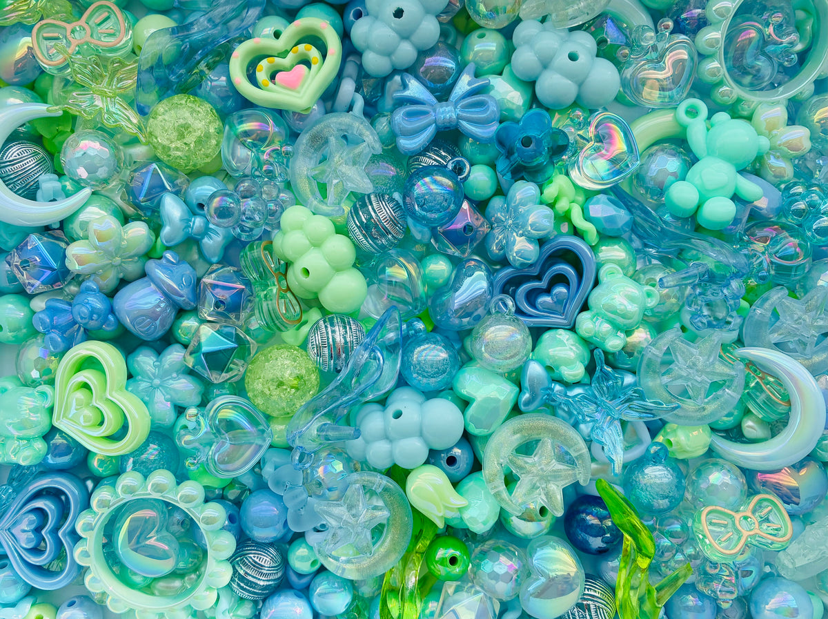 Aqua Bloom Pen & Keychain Bead Mix